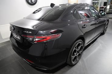 ALFA-ROMEO-GIULIA-262404_5.JPG 
