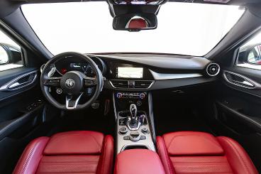 ALFA-ROMEO-GIULIA-268765_5.JPG 