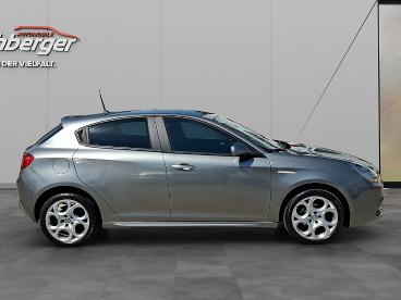 ALFA-ROMEO-GIULIETTA-269712_4.JPG 