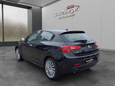 ALFA-ROMEO-GIULIETTA-270164_5.JPG 