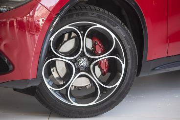 ALFA-ROMEO-STELVIO-265587_4.JPG 
