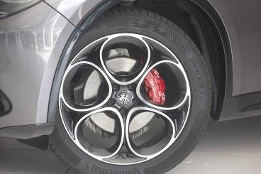 ALFA-ROMEO-STELVIO-274245_3.JPG 