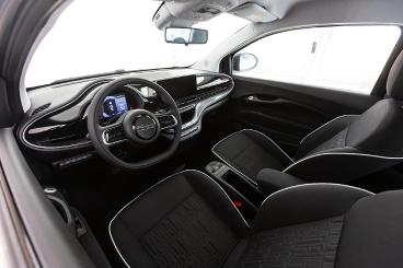 FIAT-500-E-255514_5.JPG 