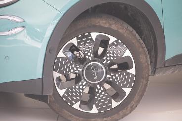 FIAT-600-258680_4.JPG 