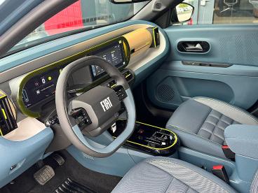 FIAT-GRANDE-PANDA-267235_5.JPG 