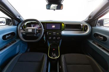 FIAT-GRANDE-PANDA-274899_5.JPG 