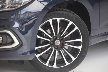 FIAT-TIPO-255627_4.JPG 