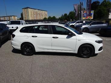 FIAT-TIPO-268285_3.JPG 