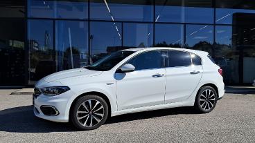 FIAT-TIPO-279102_2.JPG 