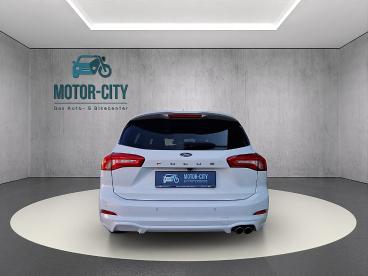 FORD-FOCUS-263045_5.JPG 
