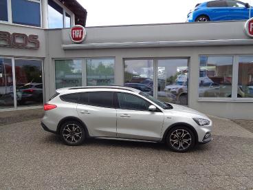 FORD-FOCUS-278583_2.JPG 