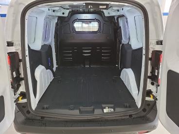 FORD-TRANSIT-COURIER-257544_5.JPG 