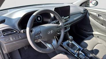 HYUNDAI-I30-257012_4.JPG 