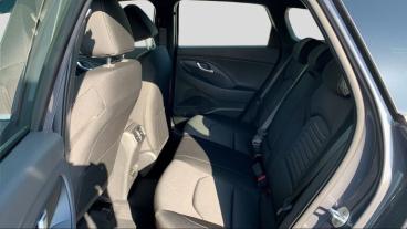 HYUNDAI-I30-263674_2.JPG 