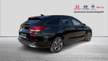 HYUNDAI-I30-265370_5.JPG 