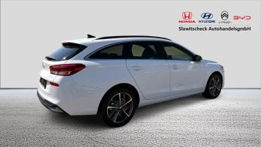HYUNDAI-I30-265372_5.JPG 