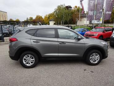 HYUNDAI-TUCSON-250951_3.JPG 