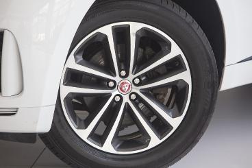 JAGUAR-F-PACE-259217_4.JPG 