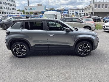 JEEP-AVENGER-271325_4.JPG 