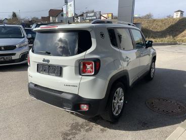 JEEP-RENEGADE-237840_4.JPG 