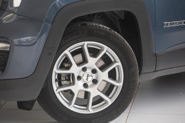 JEEP-RENEGADE-255690_4.JPG 