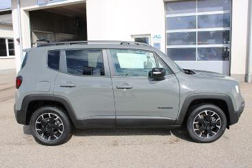JEEP-RENEGADE-256786_4.JPG 