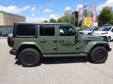 JEEP-WRANGLER-270358_3.JPG 