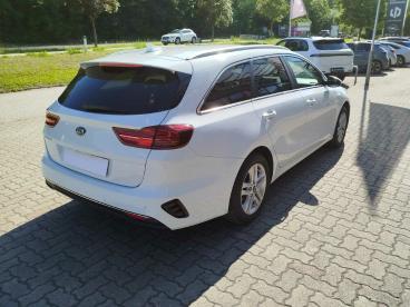 KIA-CEE-D-269854_5.JPG 