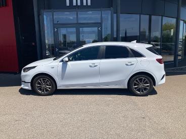 KIA-CEE-D-271229_4.JPG 