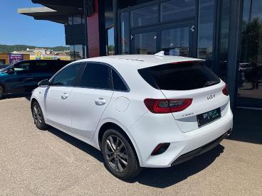 KIA-CEE-D-271229_5.JPG 