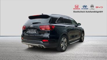 KIA-SORENTO-261867_4.JPG 