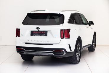 KIA-SORENTO-275211_2.JPG 