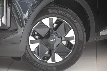 KIA-SPORTAGE-261748_4.JPG 
