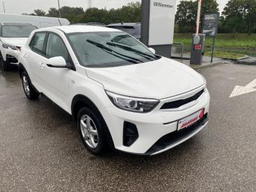 KIA-STONIC-278615_3.JPG 