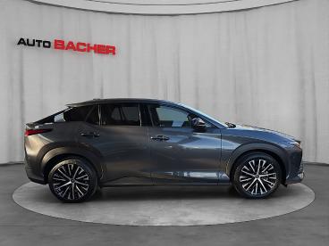 LEXUS-RZ-267512_5.JPG 