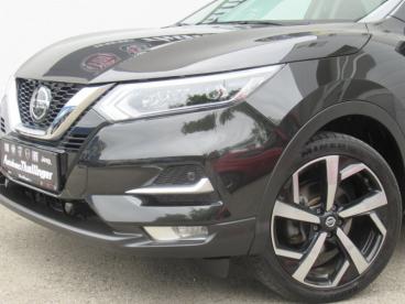 NISSAN-QASHQAI-268066_4.JPG 