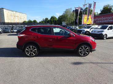 NISSAN-QASHQAI-270349_3.JPG 