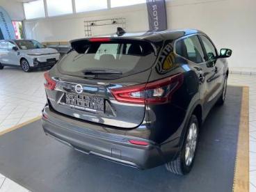 NISSAN-QASHQAI-270688_5.JPG 