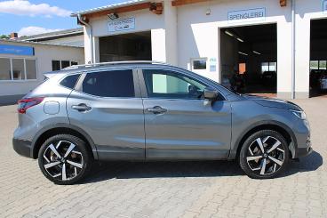 NISSAN-QASHQAI-272690_4.JPG 