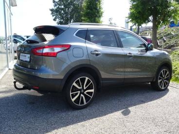 NISSAN-QASHQAI-279703_3.JPG 