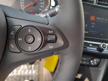 OPEL-CORSA-263860_4.JPG 