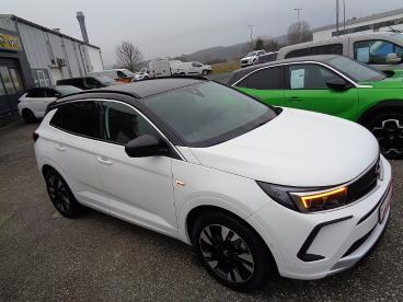 OPEL-GRANDLAND-239958_2.JPG 