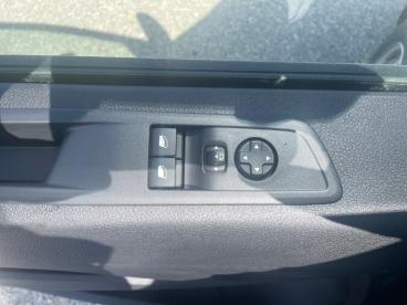 OPEL-VIVARO-268475_5.JPG 