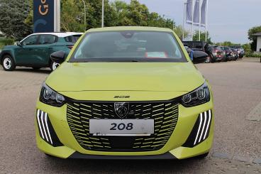 PEUGEOT-208-246761_2.JPG 