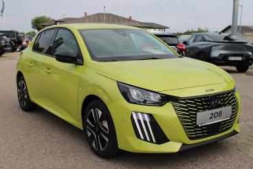 PEUGEOT-208-246761_3.JPG 