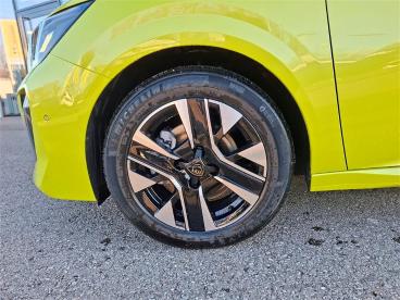 PEUGEOT-208-257924_3.JPG 