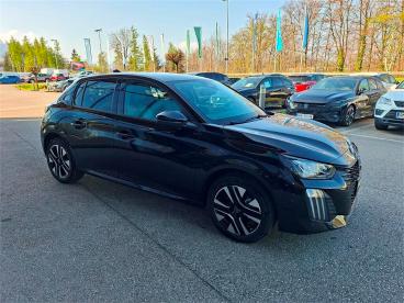 PEUGEOT-208-266395_4.JPG 