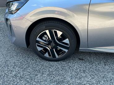 PEUGEOT-208-267707_4.JPG 