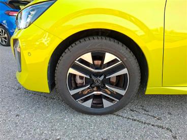 PEUGEOT-208-269932_3.JPG 