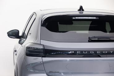 PEUGEOT-208-274918_3.JPG 